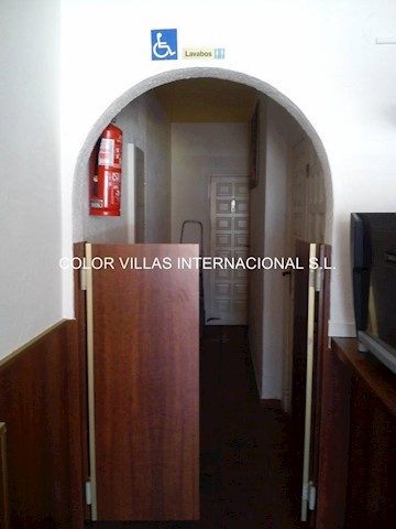 Erhverv til salg i Moraira, Teulada-Moraira med garage - € 140.000 (Ref: 3486645)