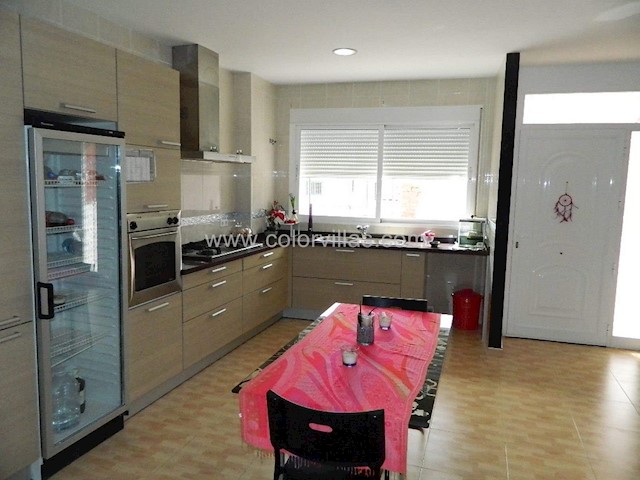 7 bedroom Villa for sale in Benitachell / Benitatxell with garage - € 499,000 (Ref: 3486665)