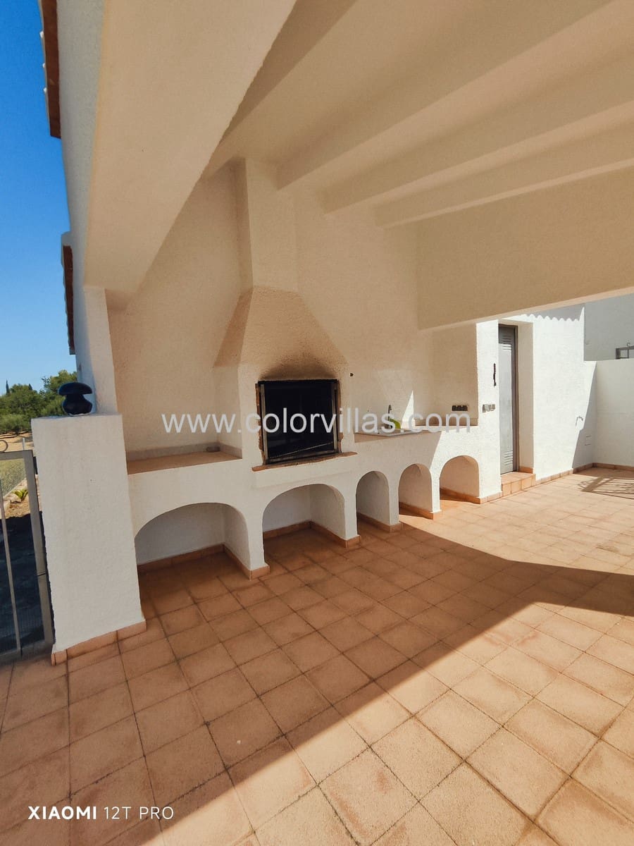 4 bedroom Villa for sale in Benissa - € 654,000 (Ref: 9414627)