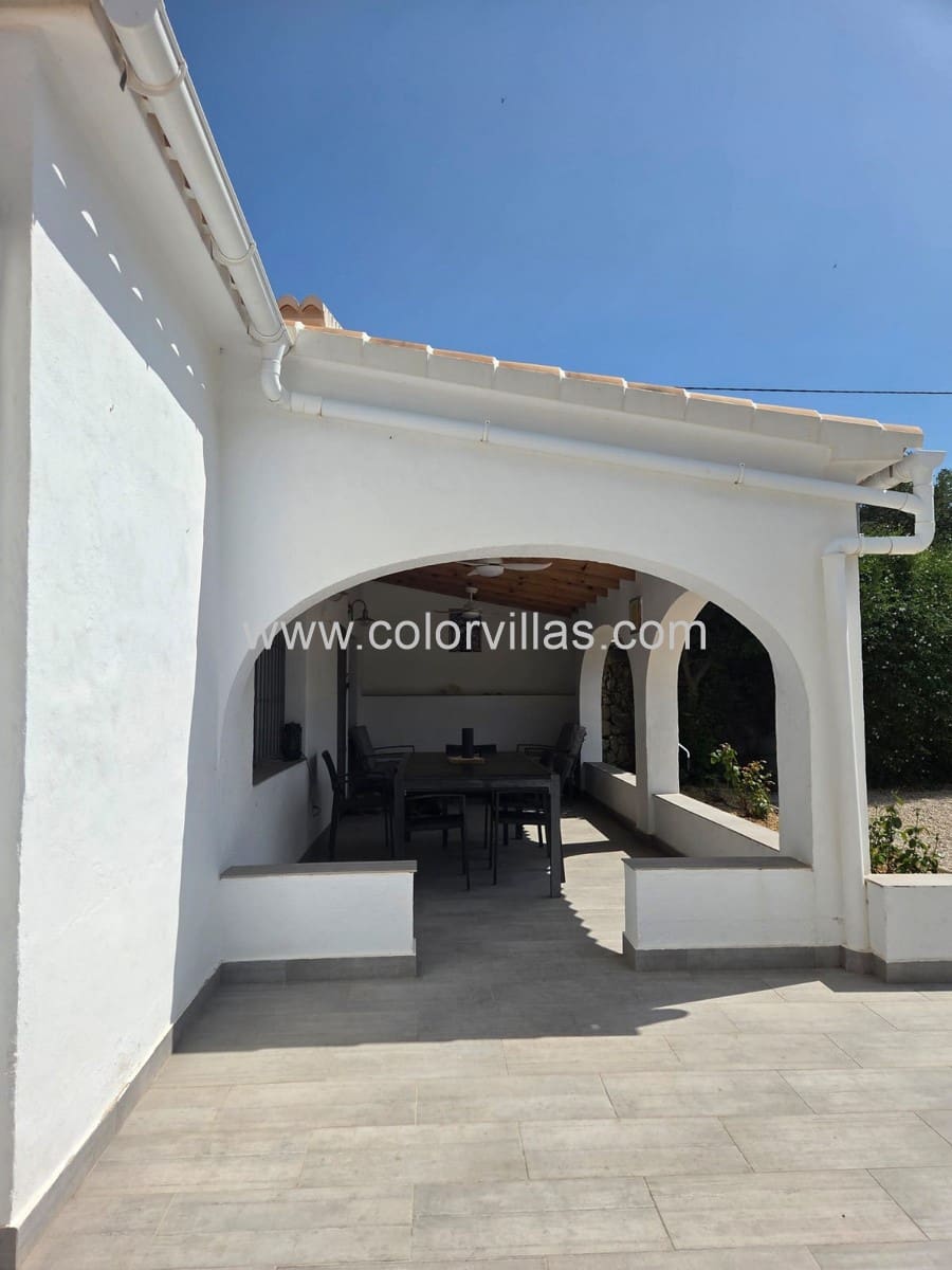 4 bedroom Villa for sale in Benissa - € 654,000 (Ref: 9414627)
