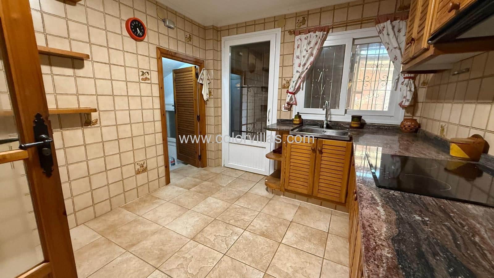 4 sypialnia Willa na sprzedaż w Gandia z garażem - 320 000 € (Ref: 9414629)