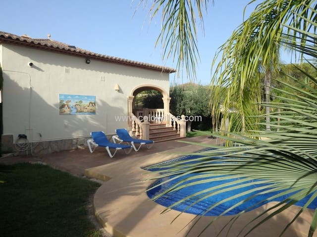 4 soveværelse Villa til leje i Moraira, Teulada-Moraira med garage - € 2.700 (Ref: 9414630)