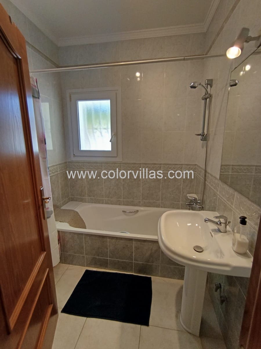 4 soverom Villa til salgs i Moraira med garasje - € 625 000 (Ref: 9414632)