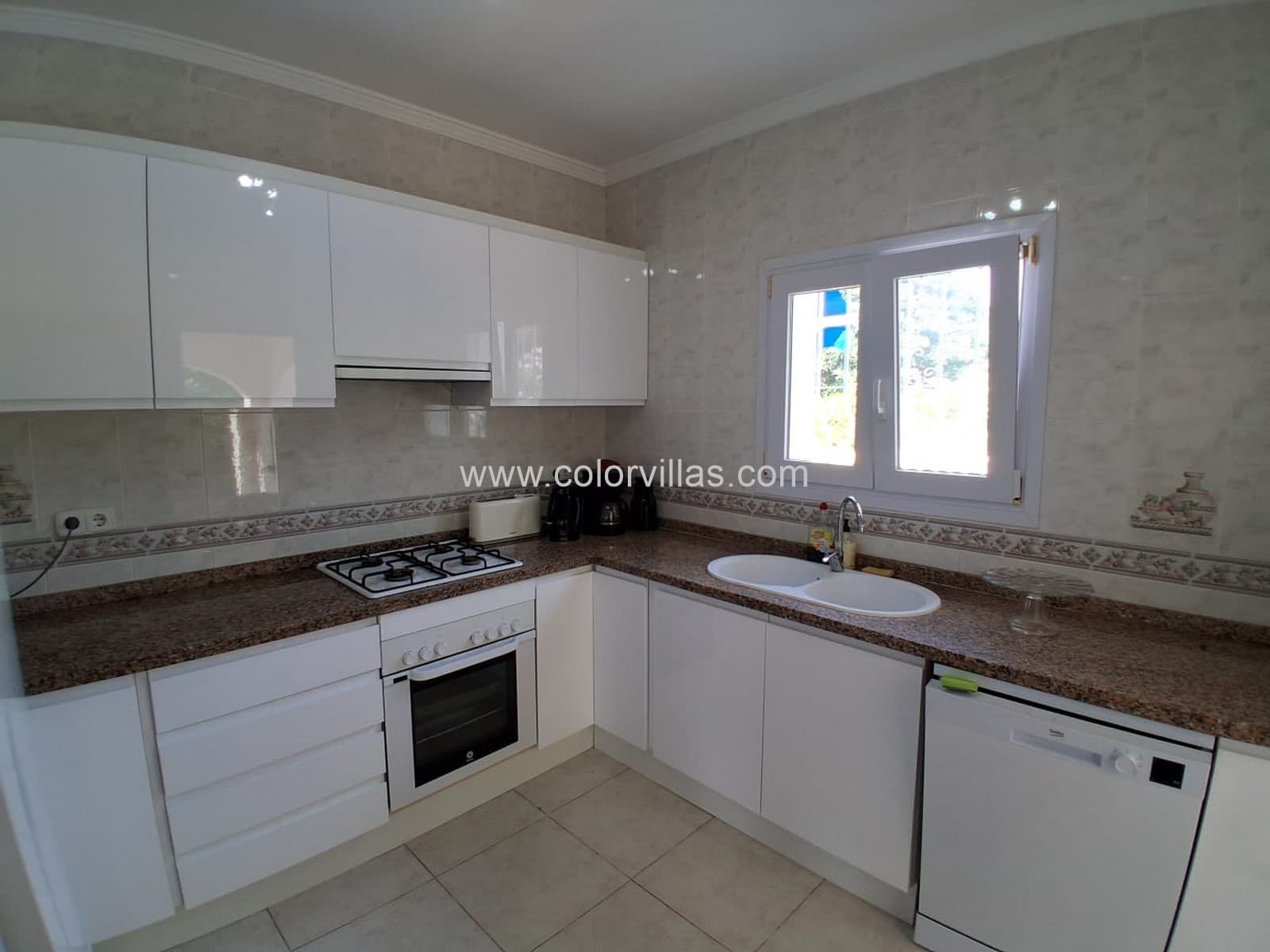 4 soverom Villa til salgs i Moraira med garasje - € 625 000 (Ref: 9414632)