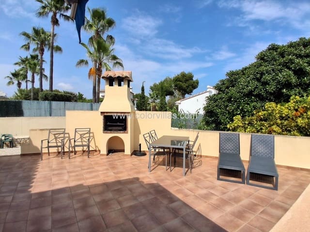 4 soverom Villa til salgs i Moraira, Teulada-Moraira med garasje - € 625 000 (Ref: 9414632)