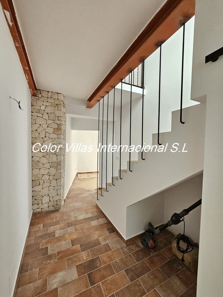 3 soverom Hus til salgs i Benitachell / Benitatxell med svømmebasseng - € 349 000 (Ref: 9414634)