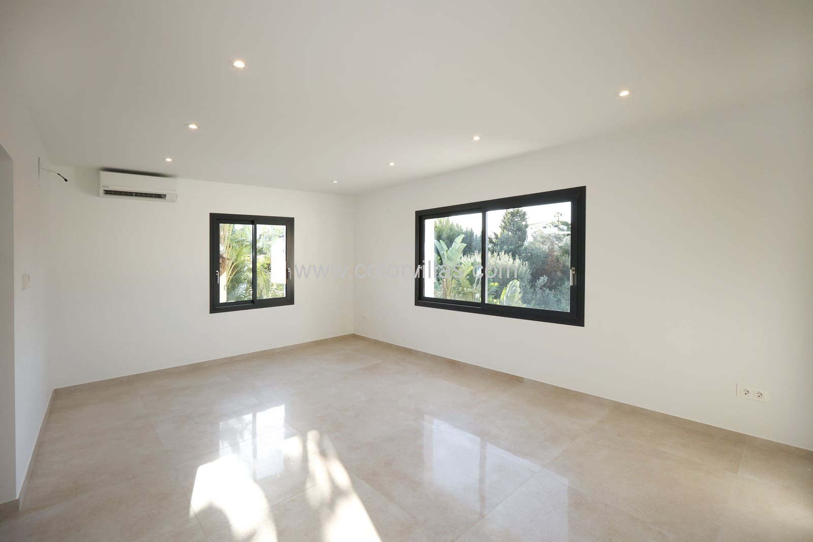 Chalet de 4 habitaciones en Calpe / Calp en venta con garaje - 840.000 € (Ref: 9414637)