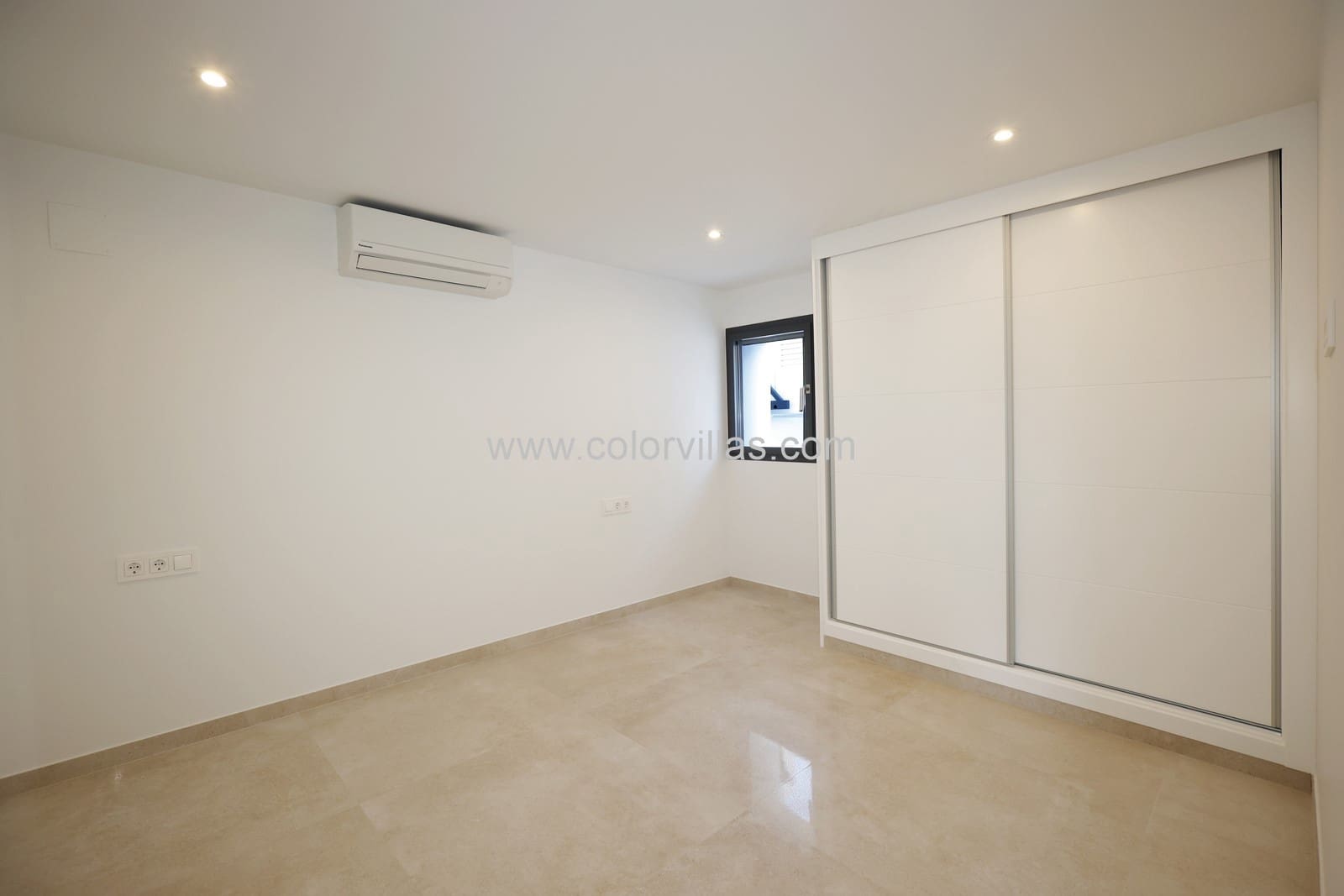 Chalet de 4 habitaciones en Calpe / Calp en venta con garaje - 840.000 € (Ref: 9414637)