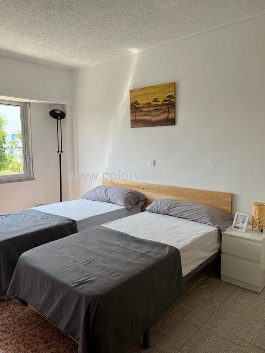 2 bedroom Apartment for sale in Denia with garage - € 191,000 (Ref: 9414639)