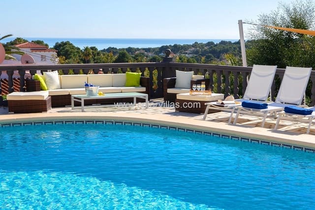 Chalet de 6 habitaciones en Moraira, Teulada-Moraira en venta con garaje - 799.500 € (Ref: 9414640)