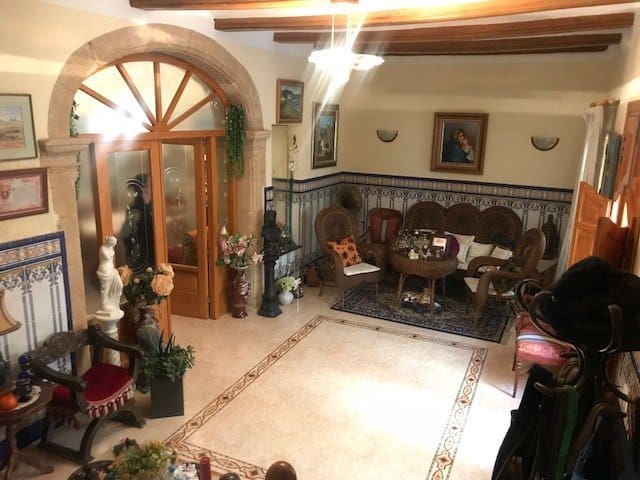 7 soverom Hus til salgs i Teulada Pueblo, Teulada-Moraira - € 210 000 (Ref: 9414641)