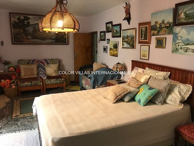 7 soverom Hus til salgs i Teulada Pueblo, Teulada-Moraira - € 210 000 (Ref: 9414641)