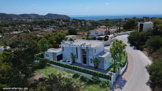 Chalet en Moraira, Teulada-Moraira en venta con garaje - 1.750.000 € (Ref: 9414657)