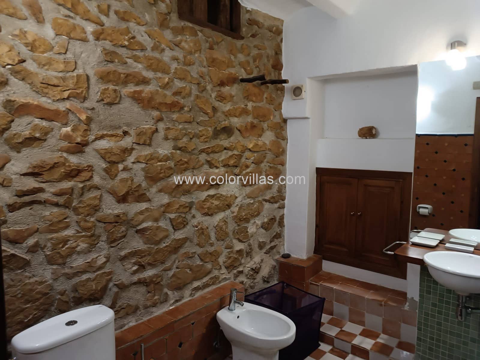 6 bedroom Villa for sale in Benissa with garage - € 798,000 (Ref: 9414663)