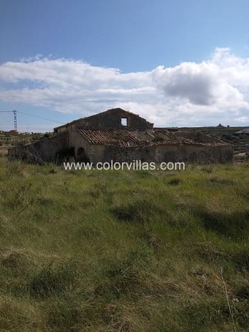 Finca/Herregård til salgs i Teulada Pueblo, Teulada-Moraira - € 225 000 (Ref: 9414666)