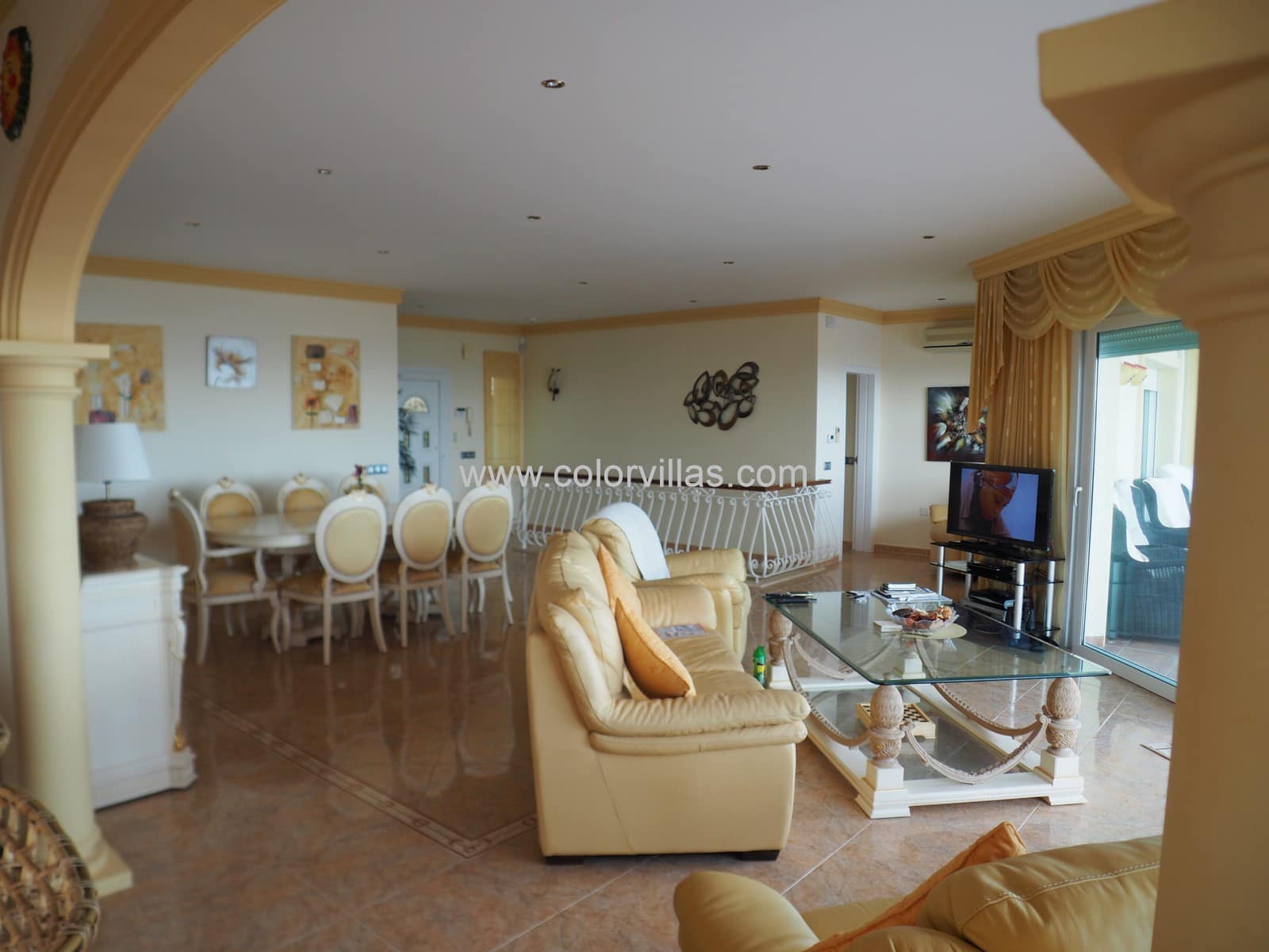 4 bedroom Villa for sale in Moraira with garage - € 1,350,000 (Ref: 9414670)