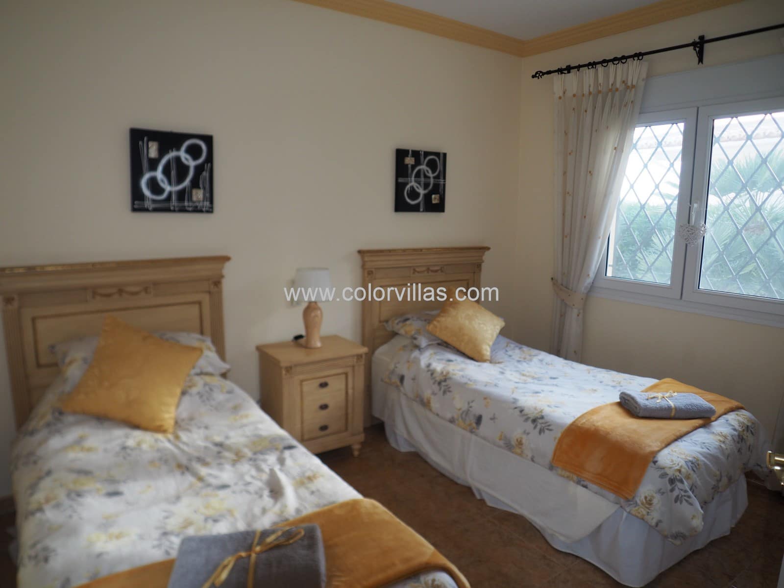 4 bedroom Villa for sale in Moraira with garage - € 1,350,000 (Ref: 9414670)