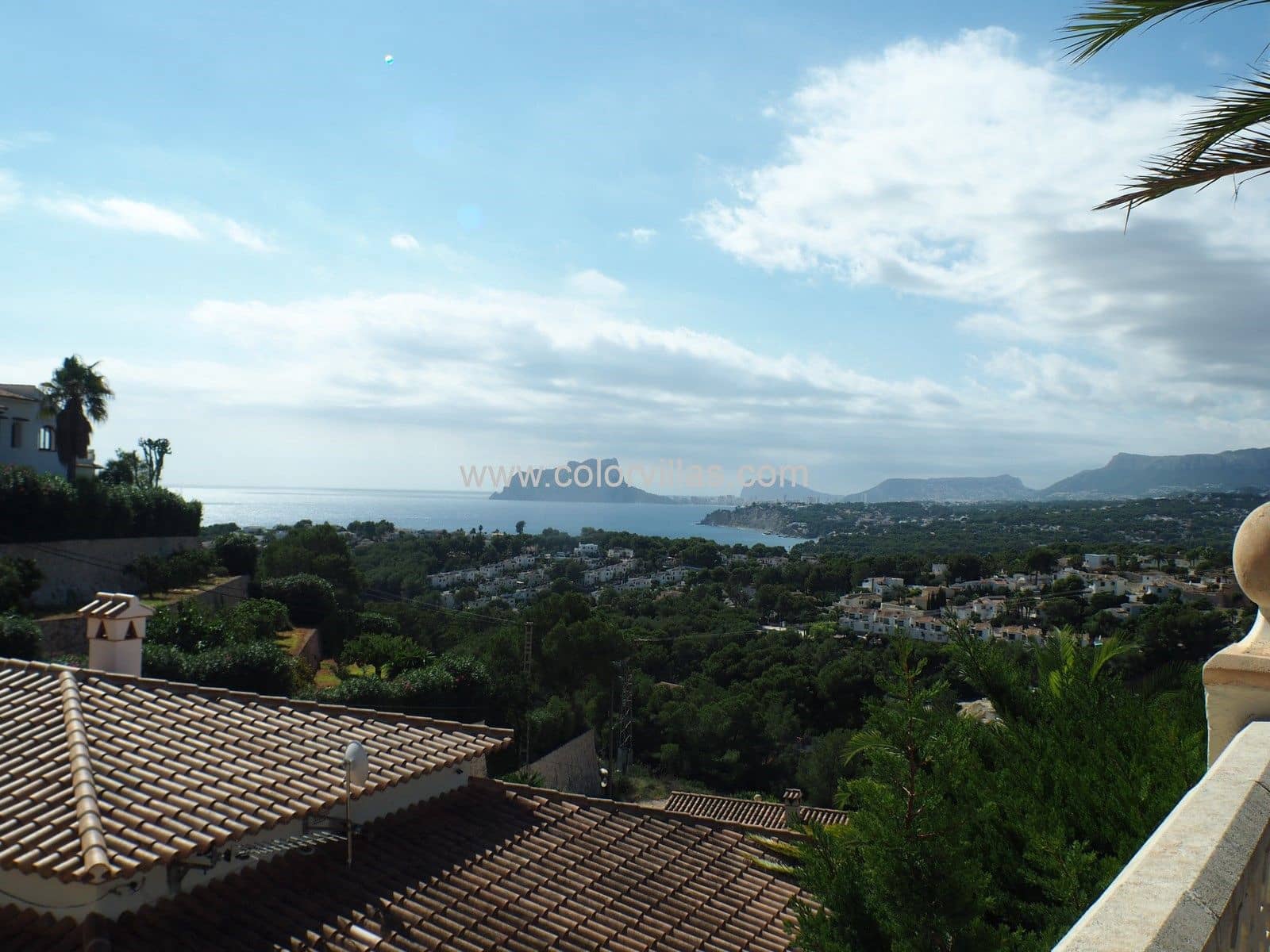 4 bedroom Villa for sale in Moraira with garage - € 1,350,000 (Ref: 9414670)