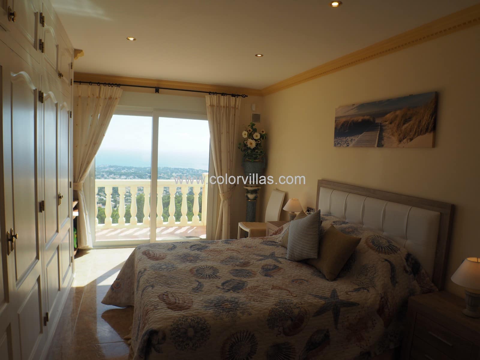 4 bedroom Villa for sale in Moraira with garage - € 1,350,000 (Ref: 9414670)