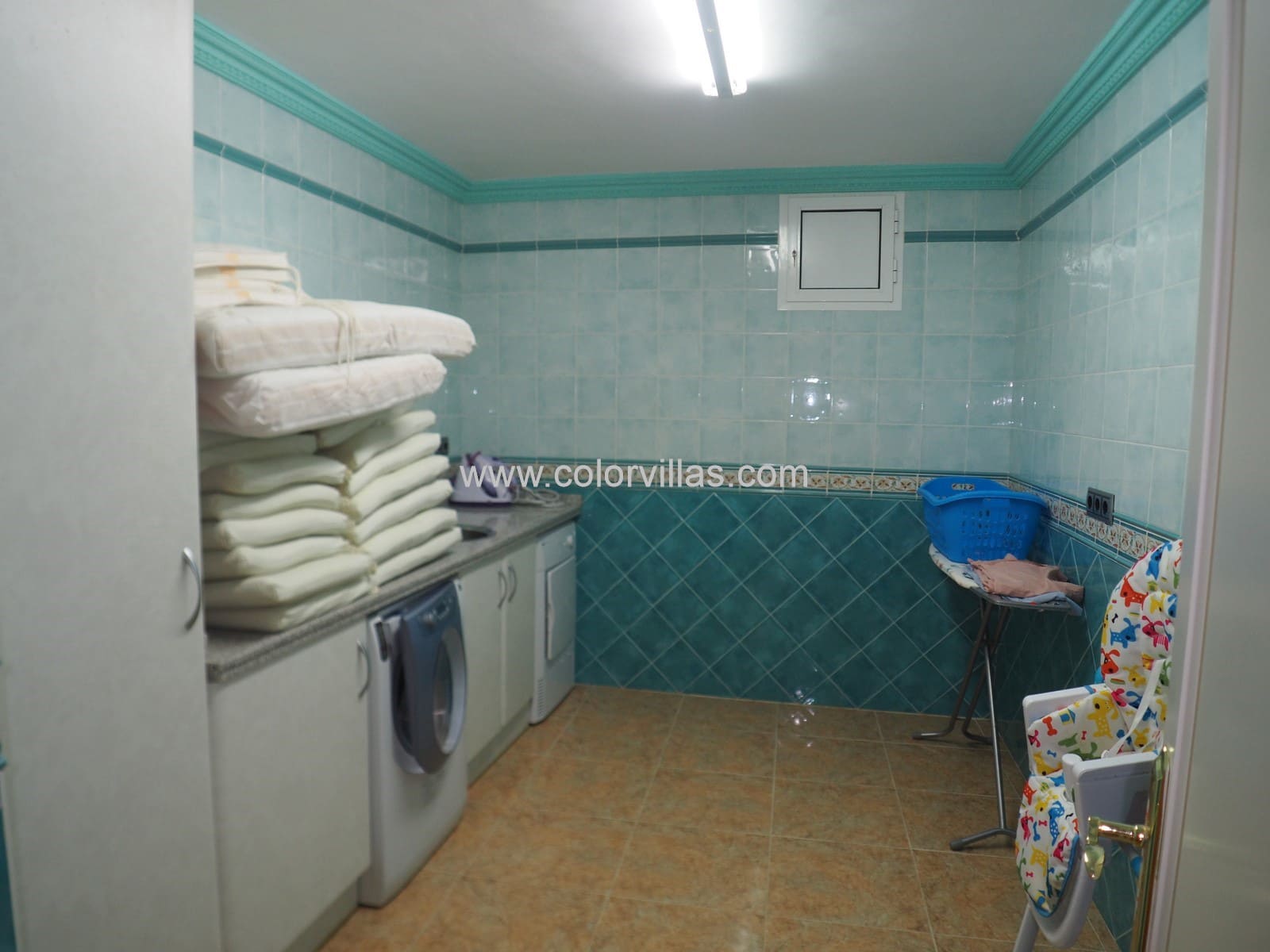 4 bedroom Villa for sale in Moraira with garage - € 1,350,000 (Ref: 9414670)