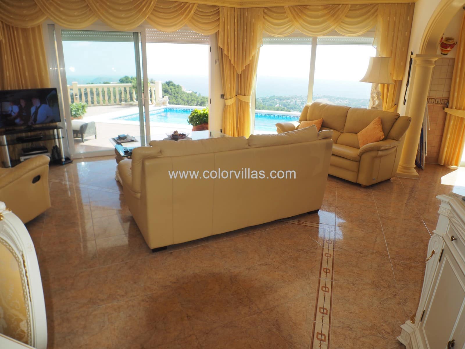 4 bedroom Villa for sale in Moraira with garage - € 1,350,000 (Ref: 9414670)