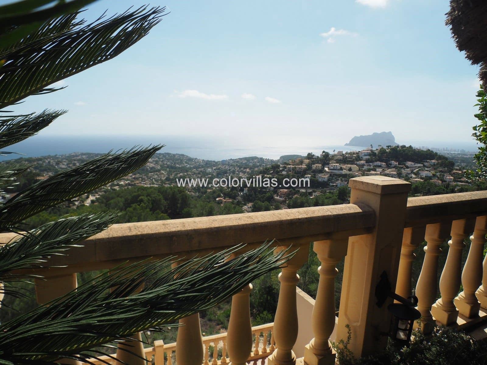 4 bedroom Villa for sale in Moraira with garage - € 1,350,000 (Ref: 9414670)