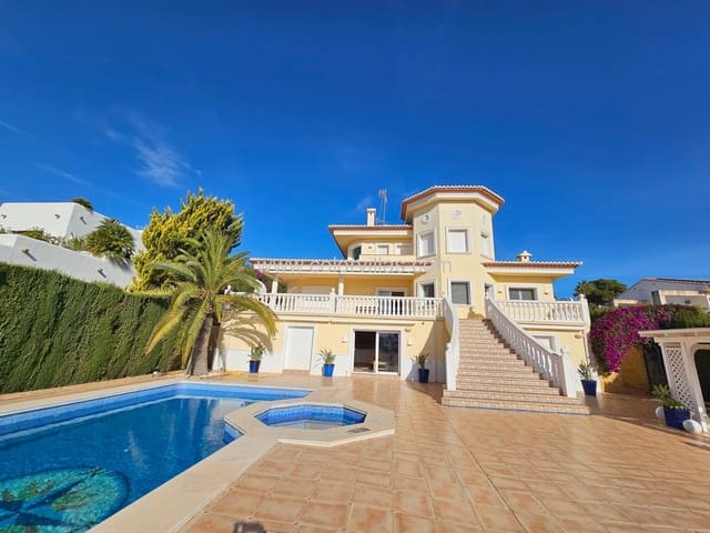 Chalet de 7 habitaciones en Moraira, Teulada-Moraira en venta con piscina garaje - 4.150.000 € (Ref: 9414671)