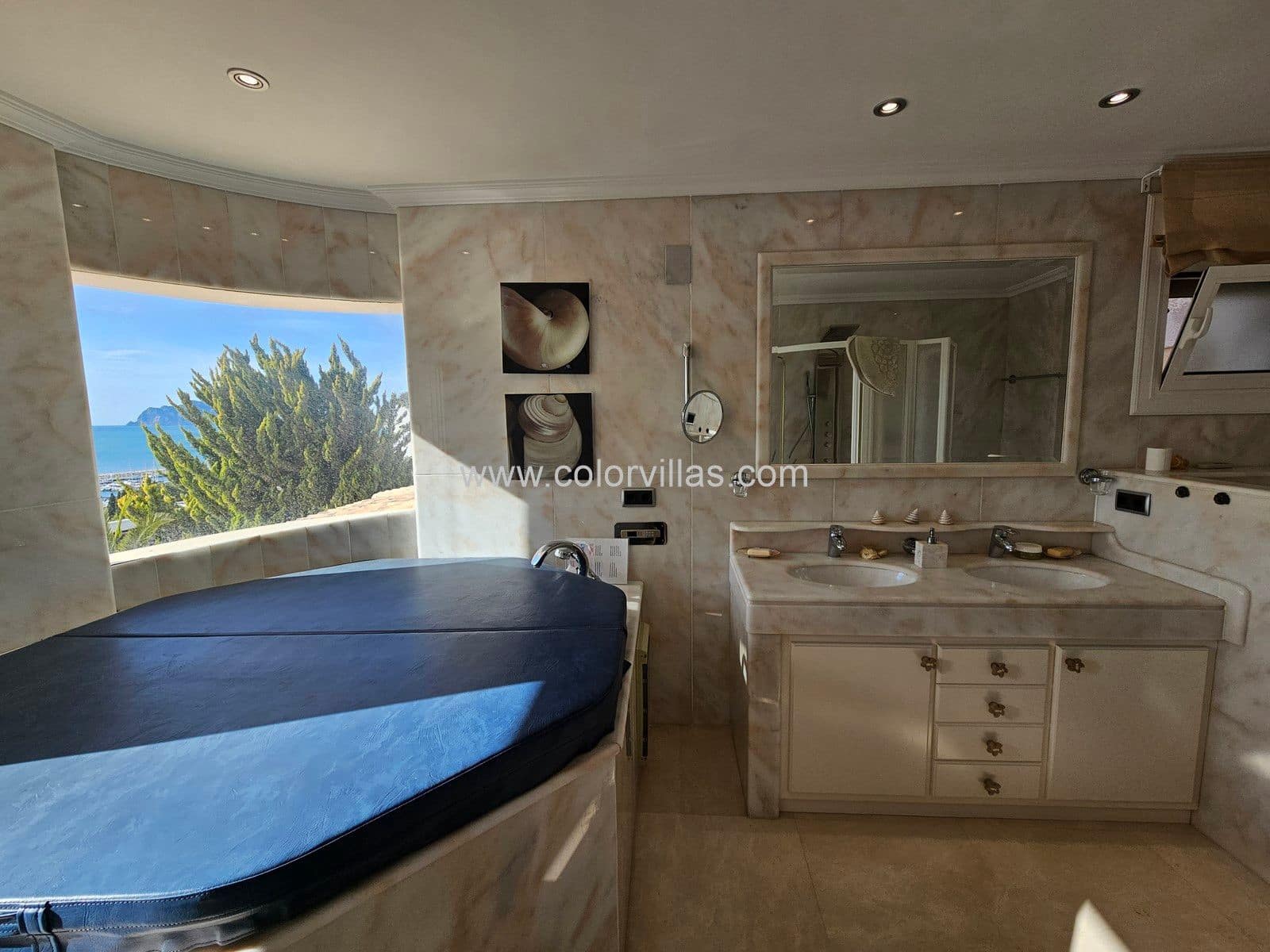7 bedroom Villa for sale in Moraira with pool garage - € 4,150,000 (Ref: 9414671)