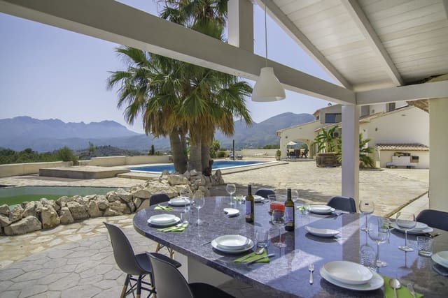 3 quarto Quinta/Casa Rural para venda em Benissa com piscina garagem - 1 220 000 € (Ref: 9414672)