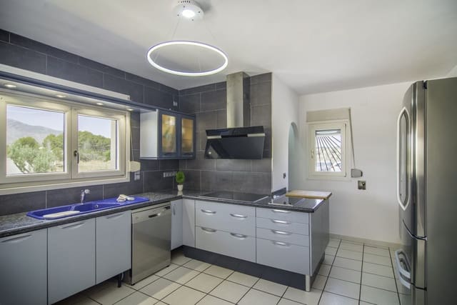 3 quarto Quinta/Casa Rural para venda em Benissa com piscina garagem - 1 220 000 € (Ref: 9414672)