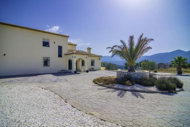 3 quarto Quinta/Casa Rural para venda em Benissa com piscina garagem - 1 220 000 € (Ref: 9414672)