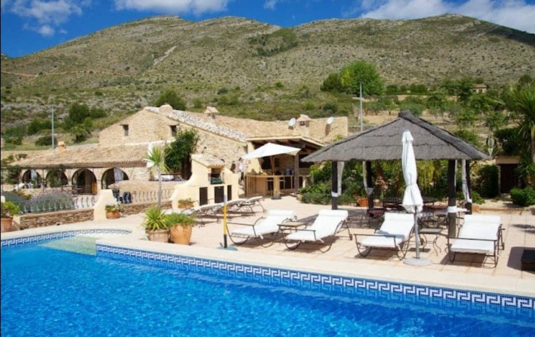 6 makuuhuone Maalaistalo myytävänä paikassa Benissa mukana uima-altaan 
autotalli - 1 390 000 € (Ref: 9414673)