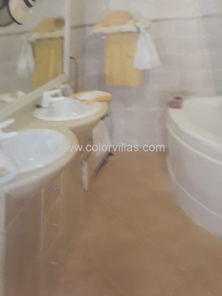 5 Zimmer Villa zu verkaufen in Altea mit Pool Garage - 1.300.000 € (Ref: 9414675)