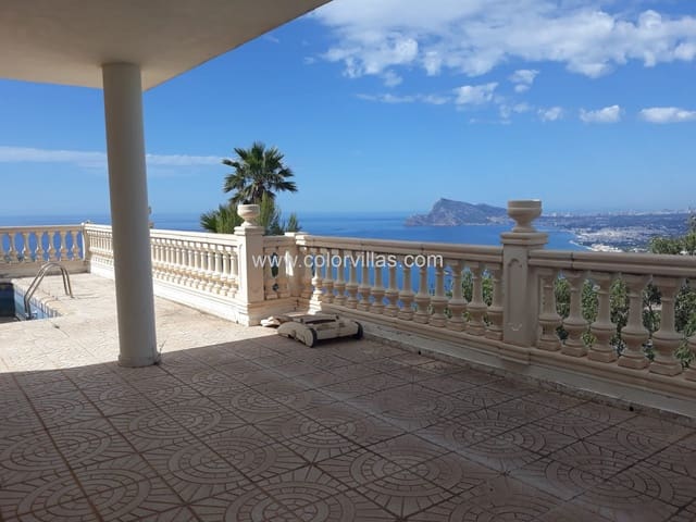 5 Zimmer Villa zu verkaufen in Altea mit Pool Garage - 1.300.000 € (Ref: 9414675)