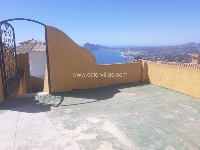 5 Zimmer Villa zu verkaufen in Altea mit Pool Garage - 1.300.000 € (Ref: 9414675)