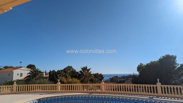 5 bedroom Villa for sale in Calpe / Calp with garage - € 950,000 (Ref: 9414677)