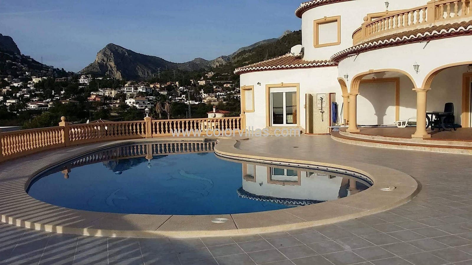 5 bedroom Villa for sale in Calpe / Calp with garage - € 950,000 (Ref: 9414677)