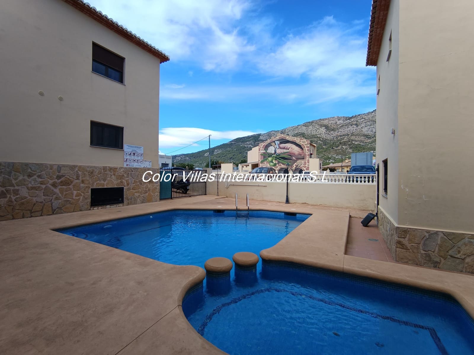 Semi-detached Villa for sale in Benigembla / Benichembla with garage - € 210,500 (Ref: 9414678)