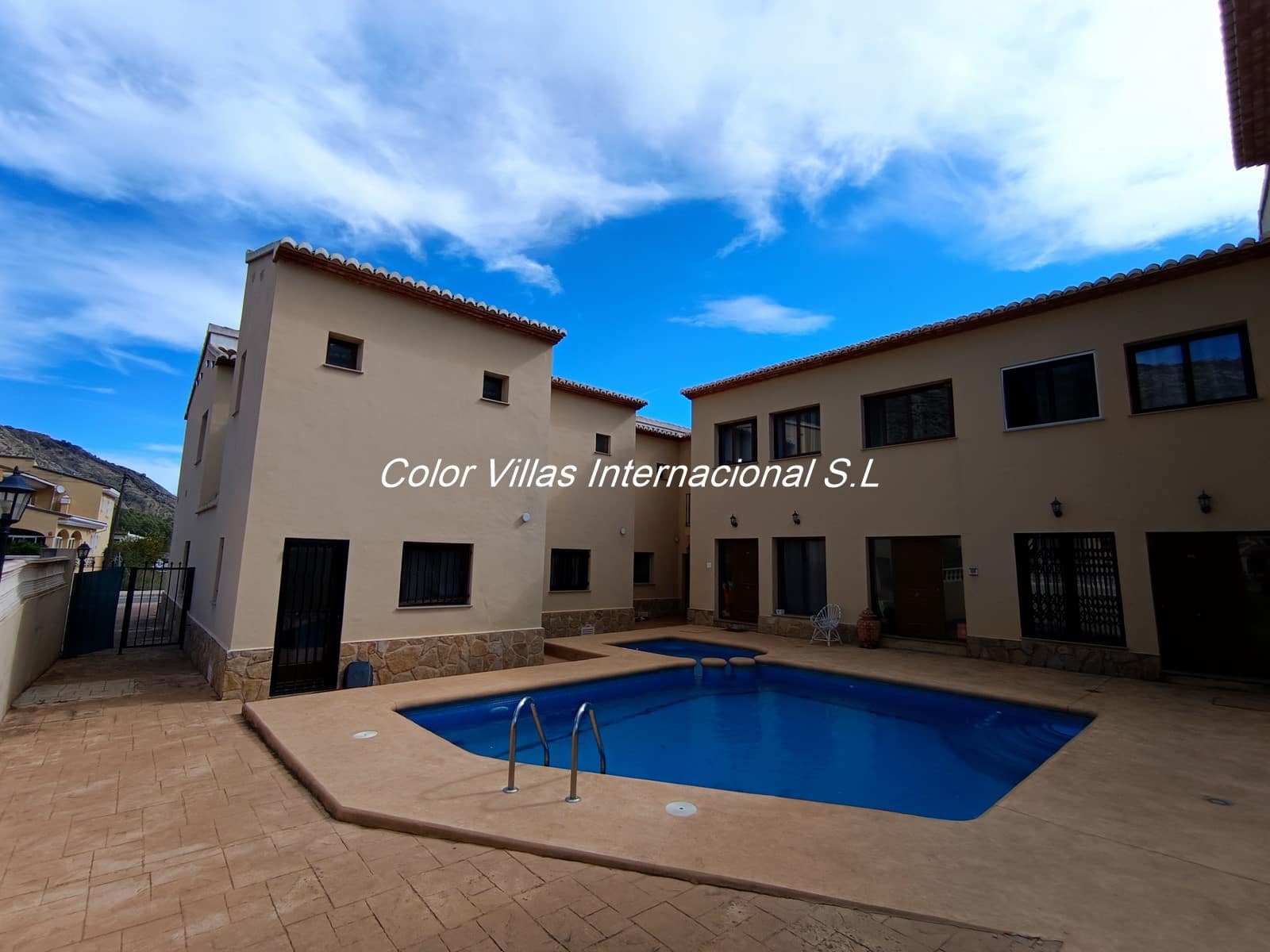 Semi-detached Villa for sale in Benigembla / Benichembla with garage - € 210,500 (Ref: 9414678)