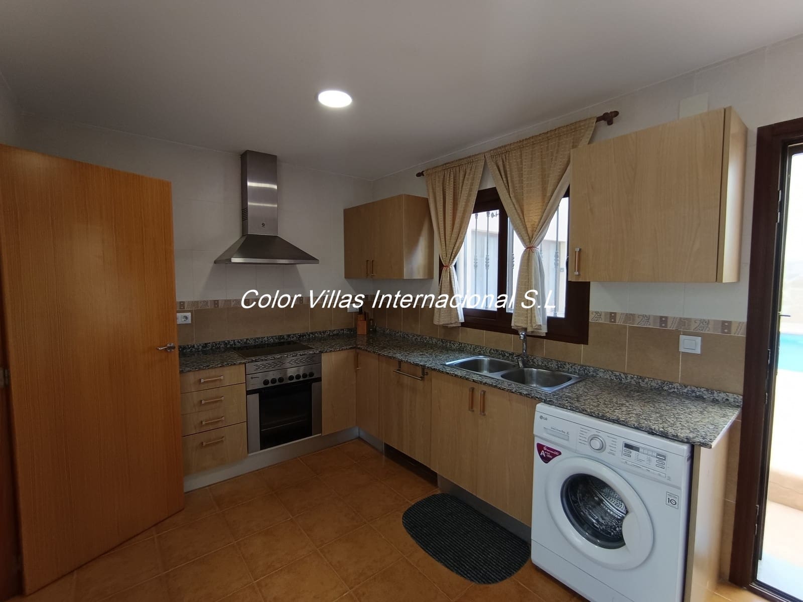 Semi-detached Villa for sale in Benigembla / Benichembla with garage - € 210,500 (Ref: 9414678)