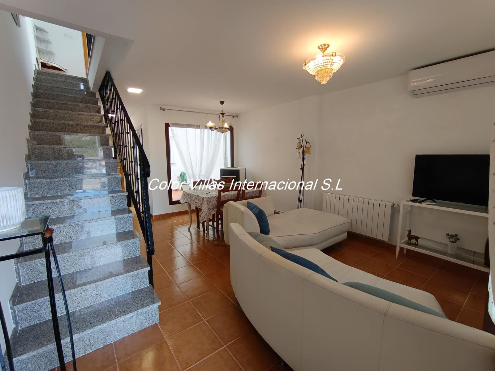 Semi-detached Villa for sale in Benigembla / Benichembla with garage - € 210,500 (Ref: 9414678)