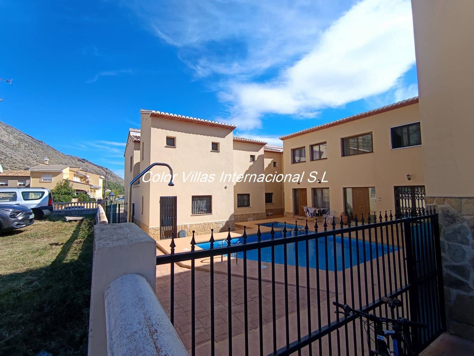 Semi-detached Villa for sale in Benigembla / Benichembla with garage - € 210,500 (Ref: 9414678)