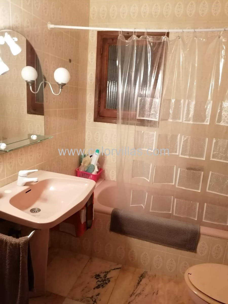 6 bedroom Villa for sale in Moraira - € 1,490,000 (Ref: 9414679)