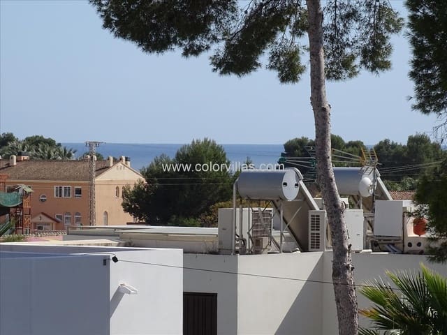6 bedroom Villa for sale in Moraira, Teulada-Moraira - € 1,490,000 (Ref: 9414679)