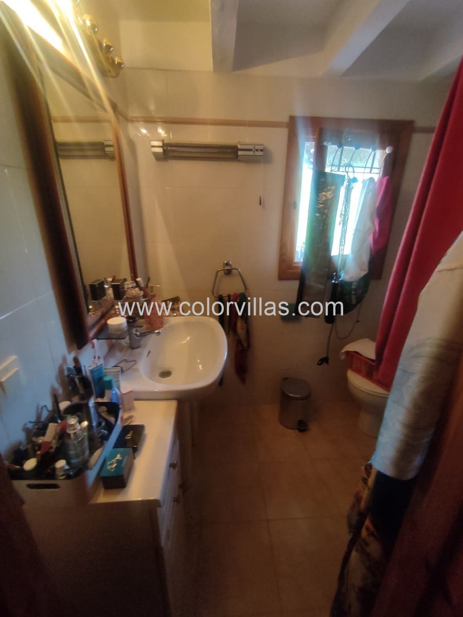 3 makuuhuone Huvila myytävänä paikassa Benissa mukana 
autotalli - 485 000 € (Ref: 9414680)