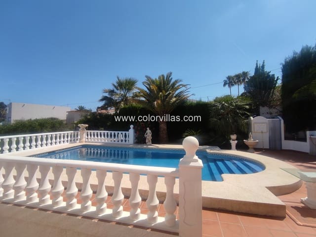 3 makuuhuone Huvila myytävänä paikassa Benissa mukana 
autotalli - 485 000 € (Ref: 9414680)