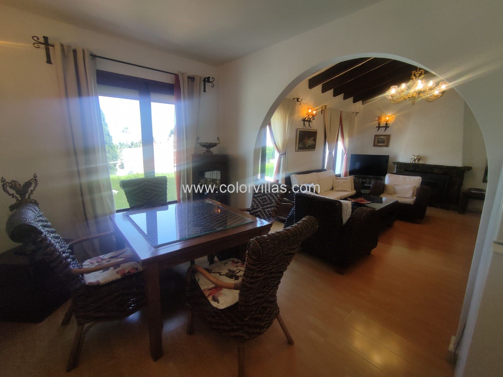 3 makuuhuone Huvila myytävänä paikassa Benissa mukana 
autotalli - 485 000 € (Ref: 9414680)