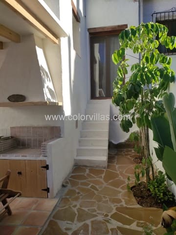 2 bedroom Bungalow for rent in Moraira, Teulada-Moraira - € 1,600 (Ref: 9414681)
