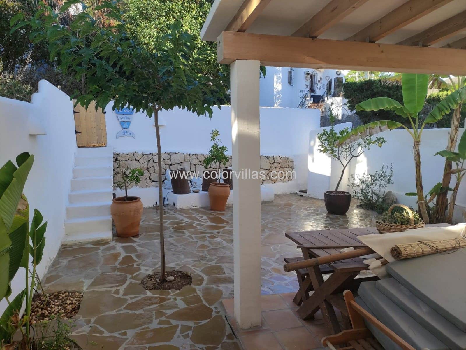 2 bedroom Bungalow for rent in Moraira - € 1,600 (Ref: 9414681)