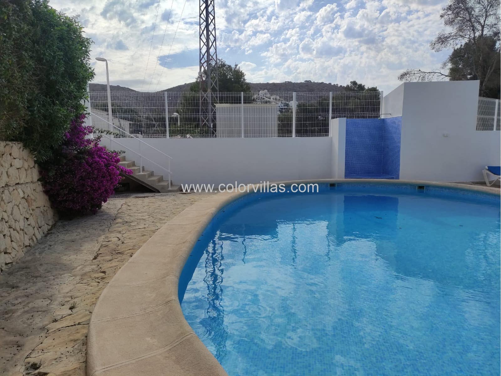 2 bedroom Bungalow for rent in Moraira - € 1,600 (Ref: 9414681)